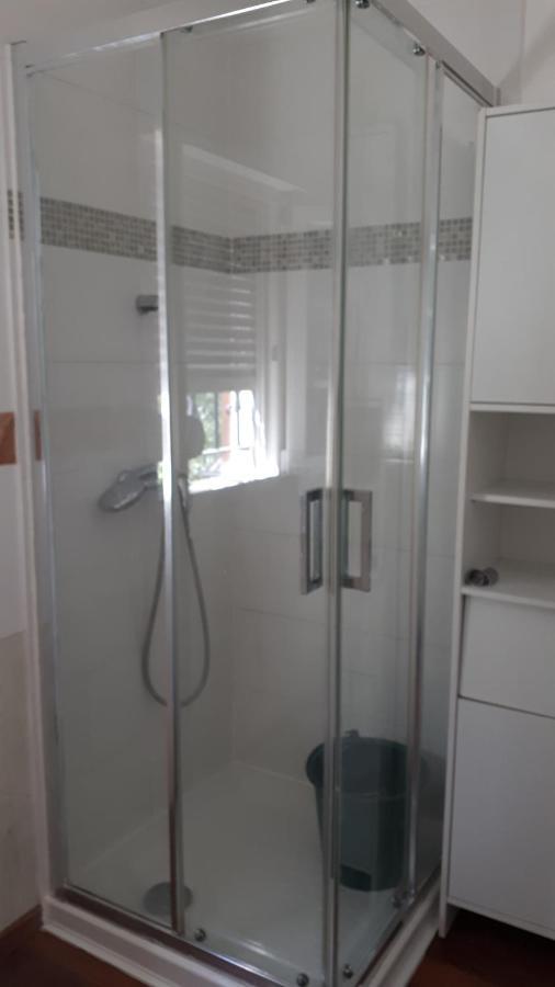 F4 dans maison au calme près du centre de Chalons en champagne Extérieur photo